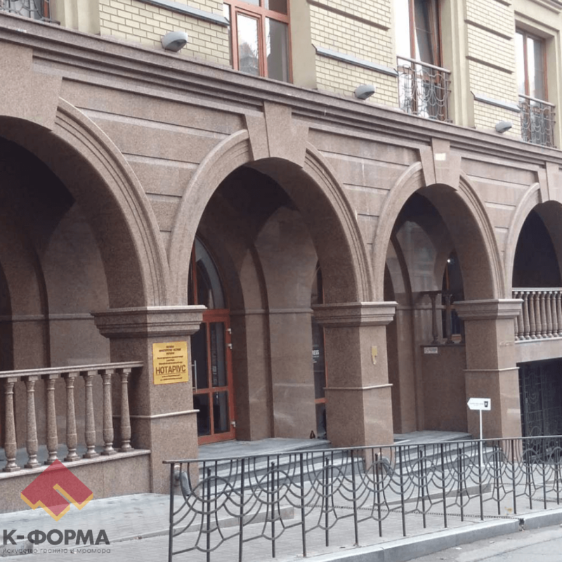 Реставрація гранітного фасаду