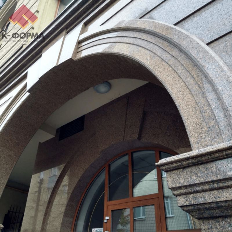 Реставрація гранітного фасаду