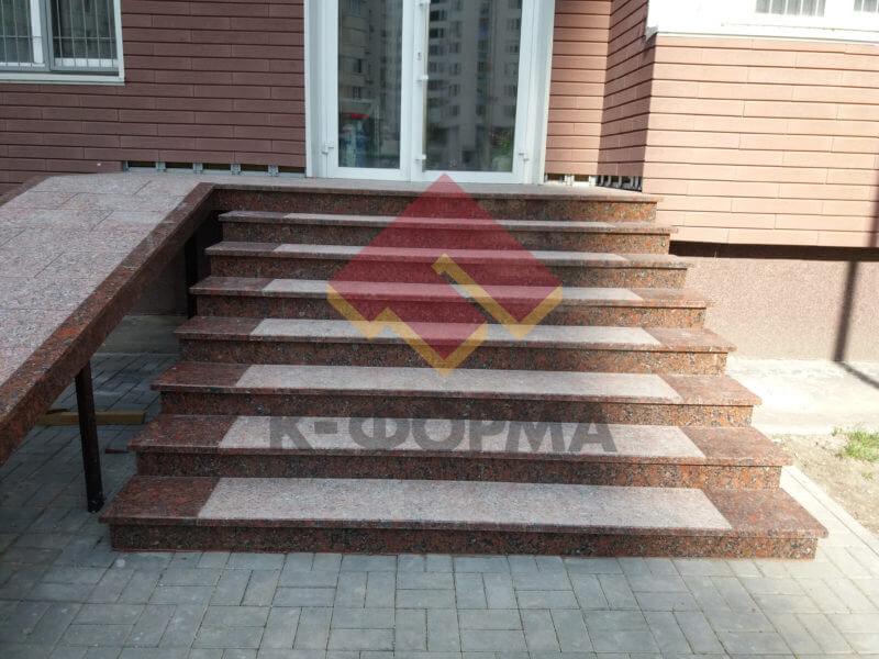 Позняки, входные группы