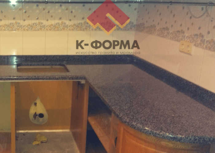 Київ, вул. Пітерська